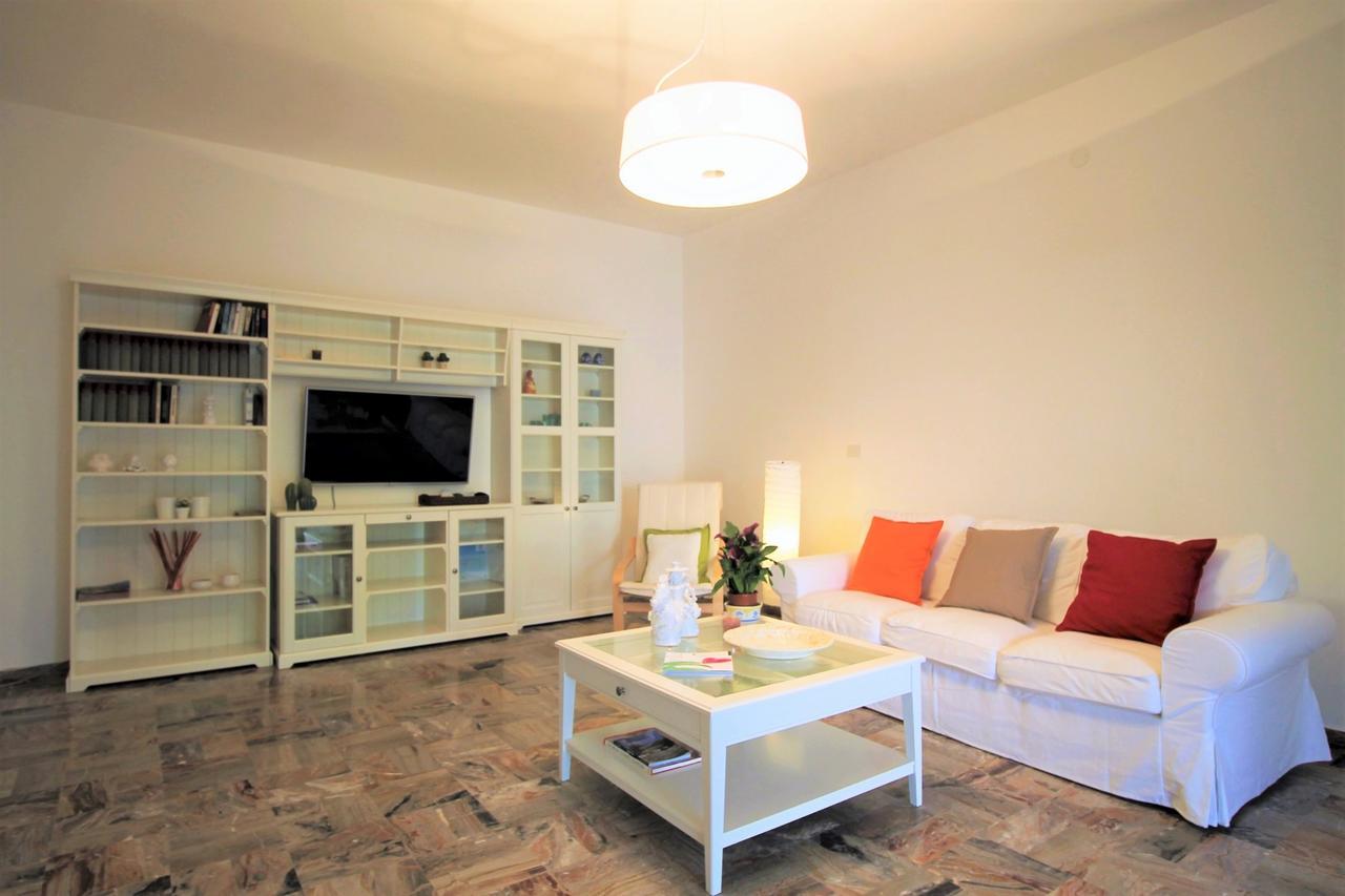 A Casa Di Emy By Holiday World Pulsano Exterior foto